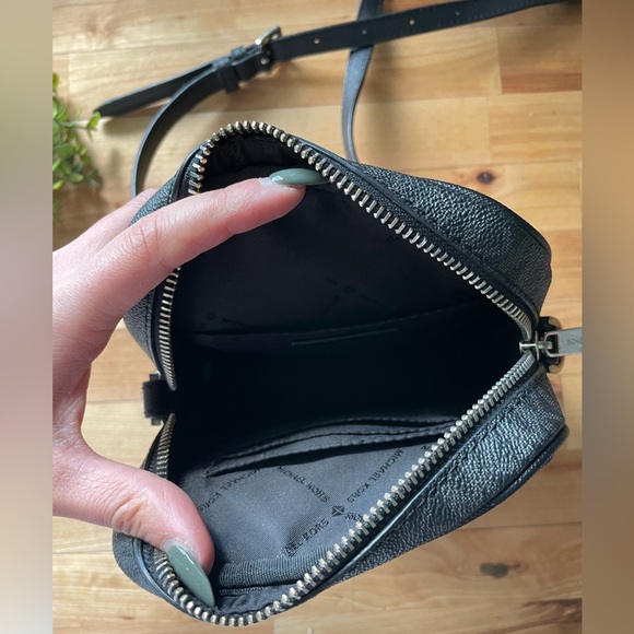 Black Pebble Leather Michael Kors Purse - Picture 6 of 11